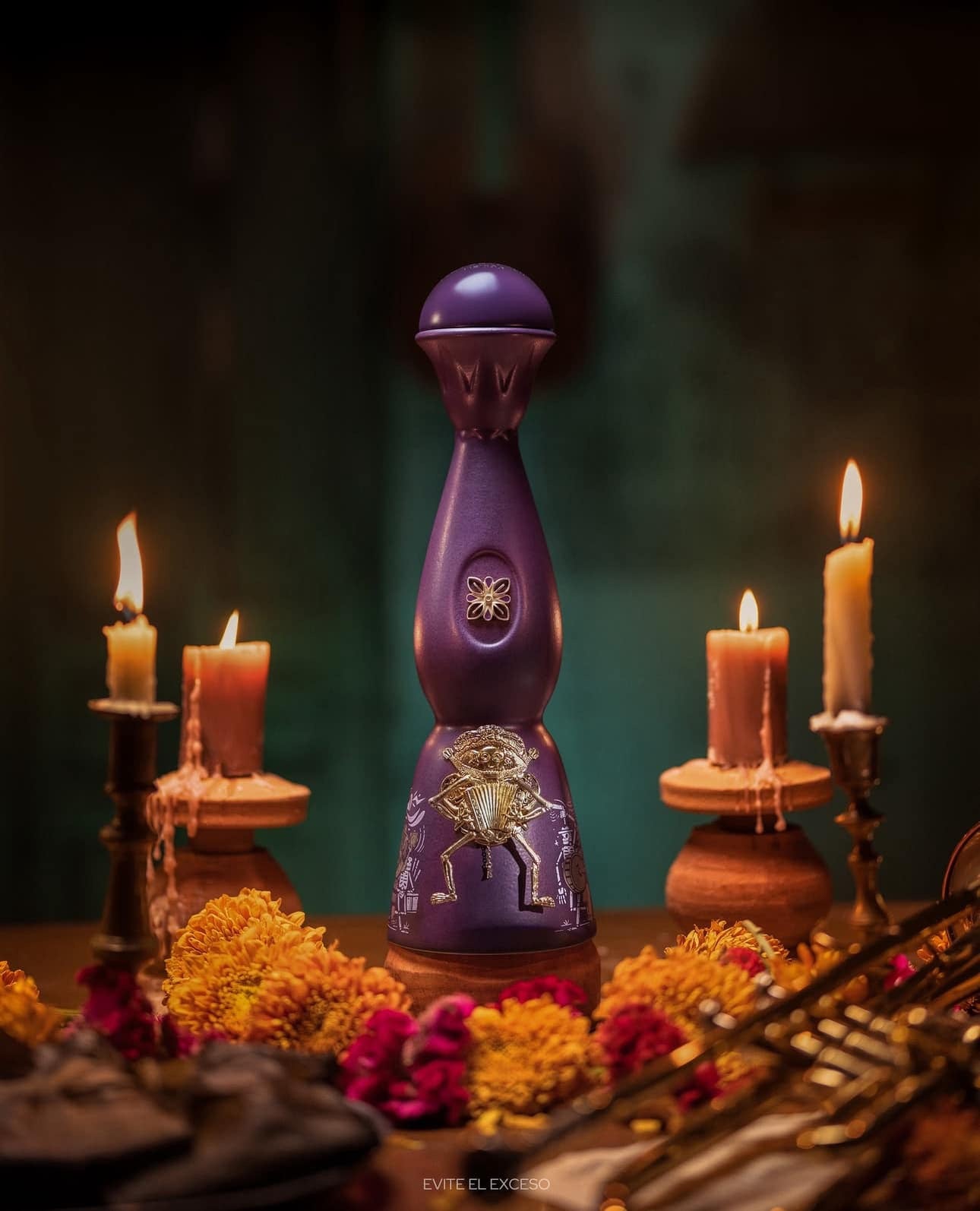 1C0307AD-F8A2-42F6-8080-762624E398DA 2024 Clase Azul Dia de los Muertos Limited Edition Tequila - Image 1